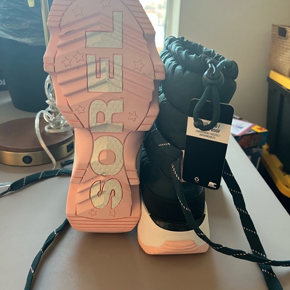 Sorel Women’s Boots size 9.5 - Picture 6 of 6